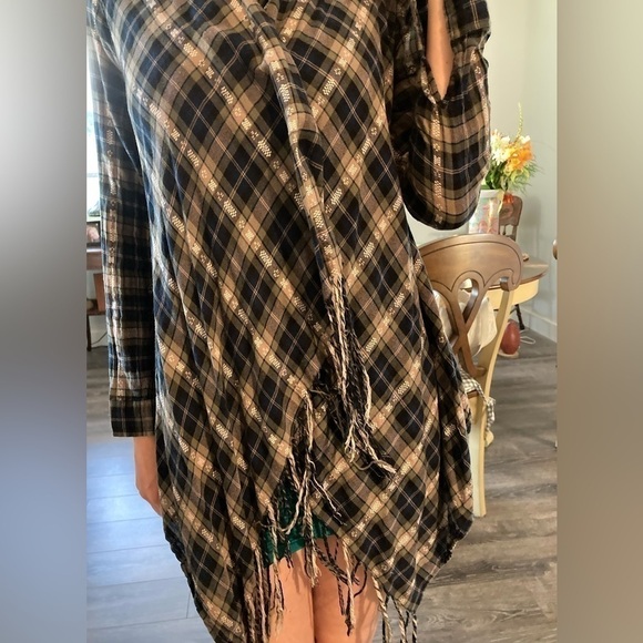 𝅺girl KRAZY LONG SLEEVE BOHO PLAID FRINGE SHIRT-Size S - Picture 3 of 16